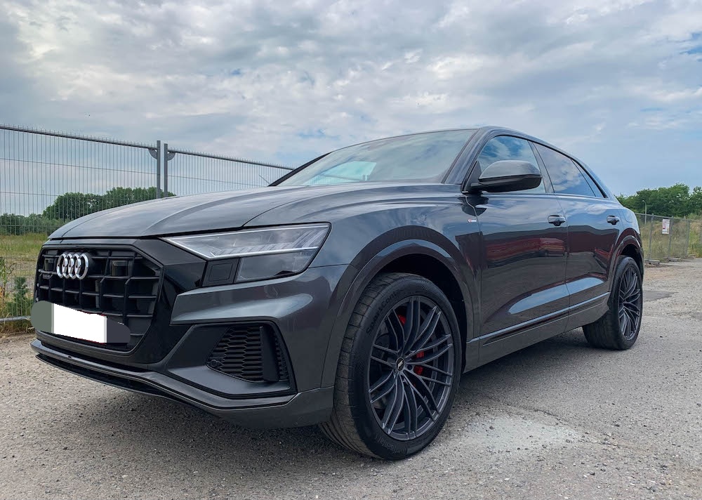 Audi Q8  55 TFSI e quattro 2x S-LINE