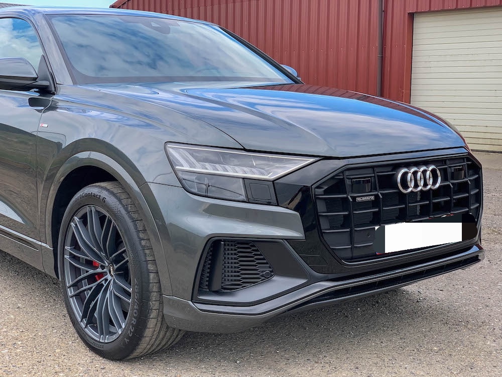 Audi Q8  55 TFSI e quattro 2x S-LINE