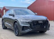 Audi Q8  55 TFSI e quattro 2x S-LINE