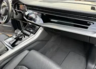 Audi Q8  55 TFSI e quattro 2x S-LINE