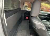 Toyota Hilux D-4D 150 ch X-Cab 4WD