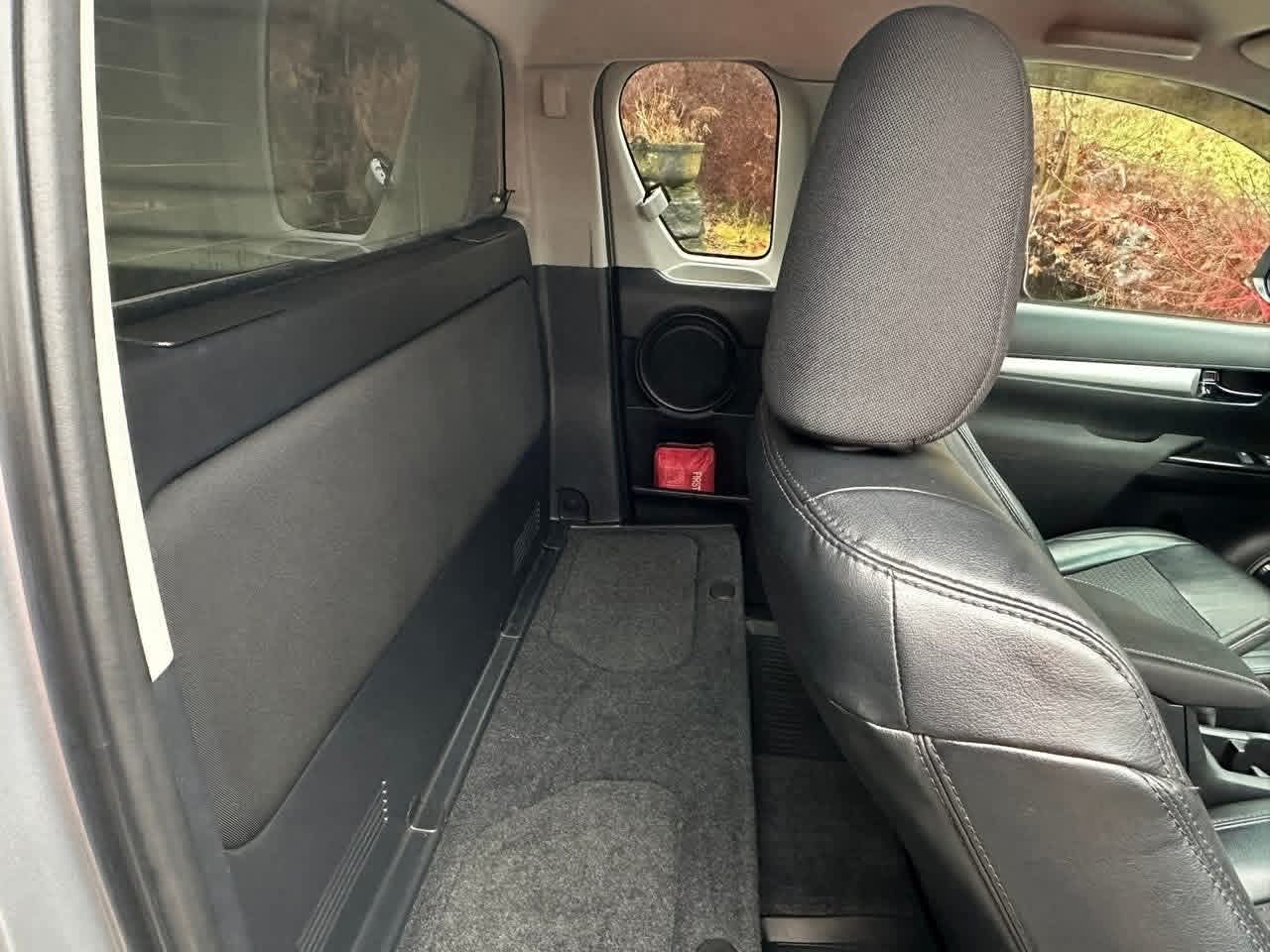 Toyota Hilux D-4D 150 ch X-Cab 4WD