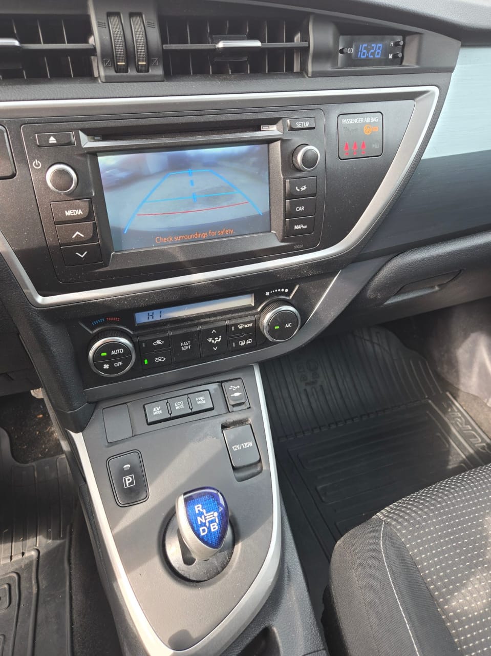 Toyota Auris 2013