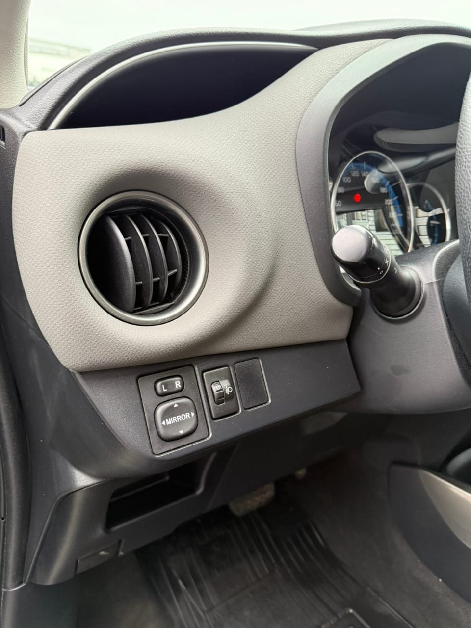 Toyota Yaris Hybride 100h Attitude