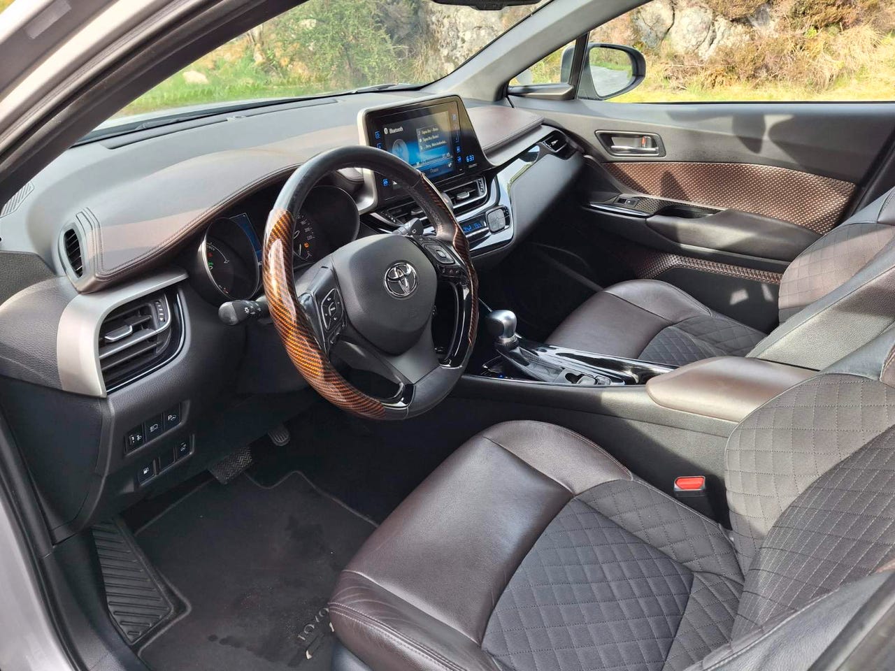 Toyota chr collection 2WD E-CVT